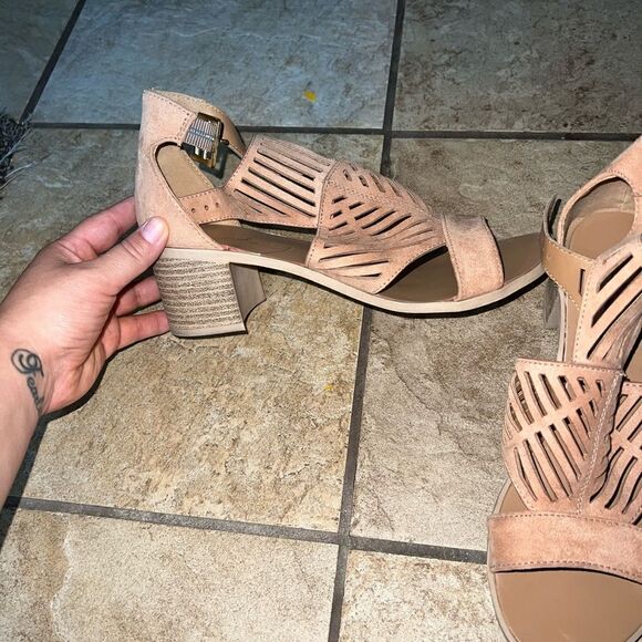 Qupid heel  - Picture 2 of 4